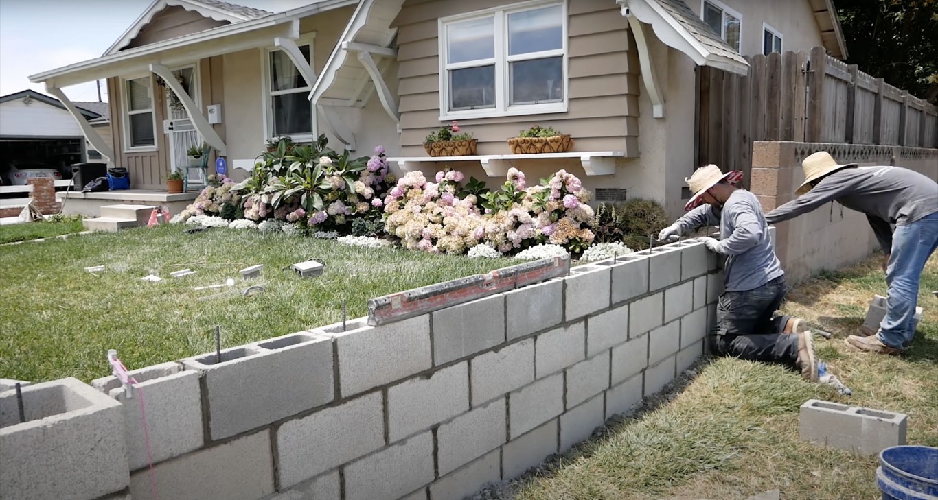 Professional retaining walls & concrete masonry service in Cuyahoga Falls, Ohio